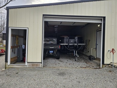 The perfect All-In-One Rough River Lake property