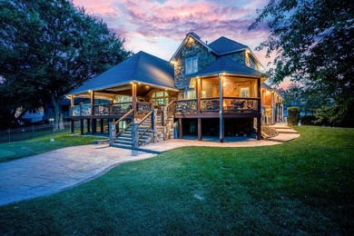 Luxury Estate in Reflection Ridge with Full Mother-in-Law / - photo 22