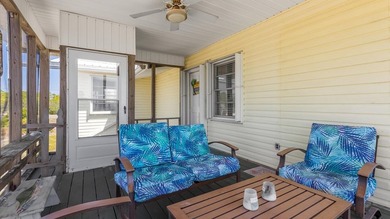 The *Quirky Crab* on Alligator Point is everything you are - photo 33
