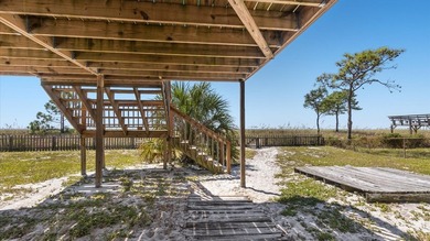 The *Quirky Crab* on Alligator Point is everything you are - photo 36
