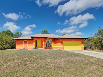 You will love this totally private home, only house on the - photo 2