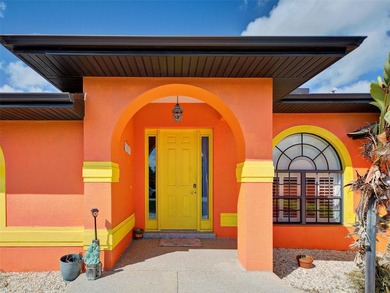 You will love this totally private home, only house on the - photo 3
