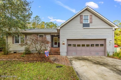 Neuse River Home For Sale in Oriental North Carolina