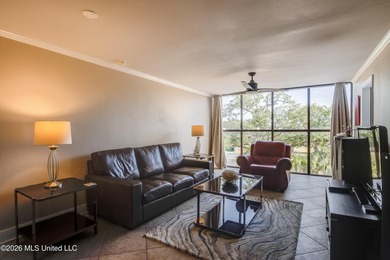 Beautiful condo in the heart of Biloxi just a short walk to the - photo 6