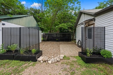 Charming cottage-style home on an oversized corner lot with - photo 15