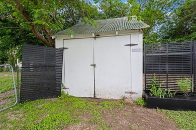 Charming cottage-style home on an oversized corner lot with - photo 17