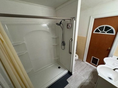 Rare opportunity to own a spacious 6-bedroom, 3-bath home with a - photo 19