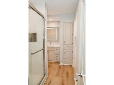 This spacious 3-bedroom, 2-bath home (approx. 2,206 sq. ft.) has - photo 22