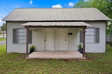 Charming cottage-style home on an oversized corner lot with - photo 23