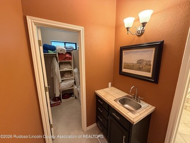 GREAT VIEWS WITH THIS MOUNTAIN STYLE HOME! Escape to this - photo 24