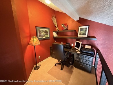 GREAT VIEWS WITH THIS MOUNTAIN STYLE HOME! Escape to this - photo 27