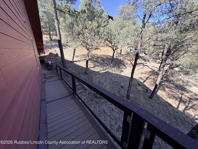 GREAT VIEWS WITH THIS MOUNTAIN STYLE HOME! Escape to this - photo 34