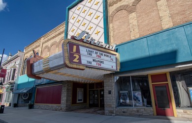 Bixler Lake Commercial For Sale in Kendallville Indiana