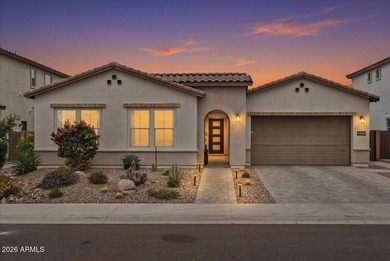 Welcome to one of Talinn at Desert Ridge's most coveted - photo 1