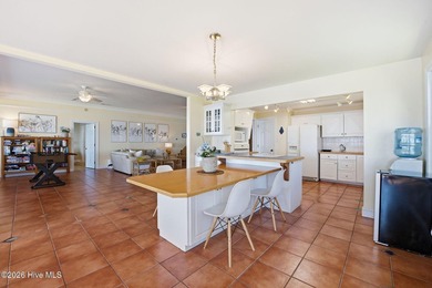 Welcome to your own private beachfront retreat on the shores of - photo 12