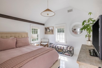 Experience the ultimate of refined living in this beautifully - photo 16