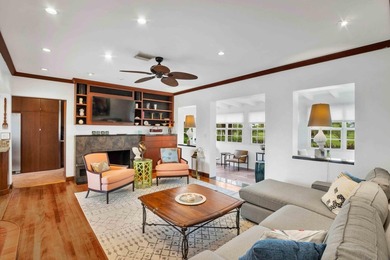 Charming historic CBS home in sought-after Parrot Cove, designed - photo 17