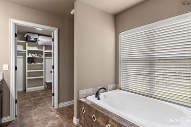 Beautiful 3-bedroom, 2-bath, 2-car garage home featuring - photo 18