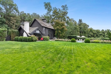 Experience the ultimate of refined living in this beautifully - photo 19