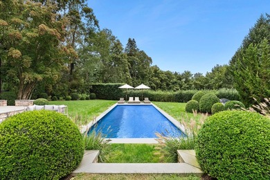 Experience the ultimate of refined living in this beautifully - photo 21