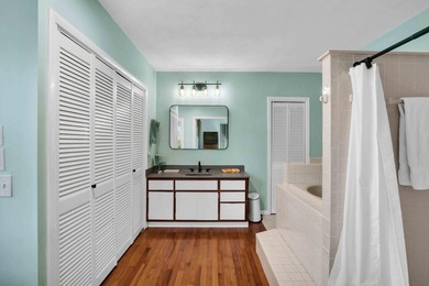 Charming historic CBS home in sought-after Parrot Cove, designed - photo 24