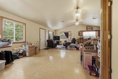 Look no further, here is the fixer upper you have been waiting - photo 25