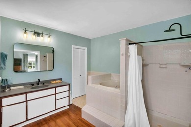 Charming historic CBS home in sought-after Parrot Cove, designed - photo 25