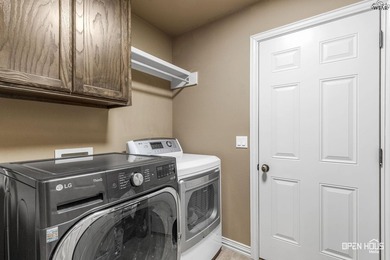 Beautiful 3-bedroom, 2-bath, 2-car garage home featuring - photo 28