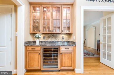 Welcome to an extraordinary residence located in the prestigious - photo 29