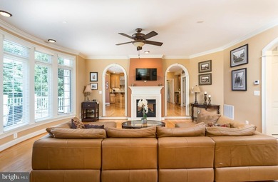 Welcome to an extraordinary residence located in the prestigious - photo 38