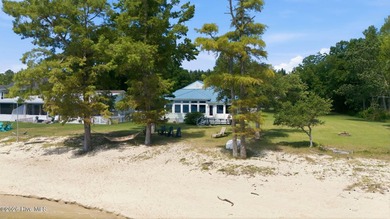 Welcome to your own private beachfront retreat on the shores of - photo 41