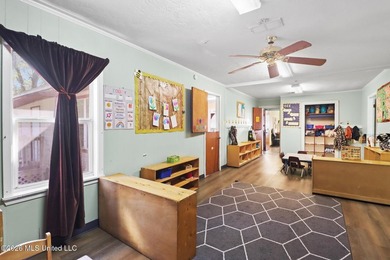Welcome to this well-maintained approximately 3,000 square foot - photo 7