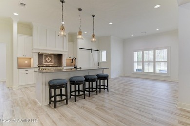 Exceptional newer construction in beautiful Glen Eagle offering - photo 5