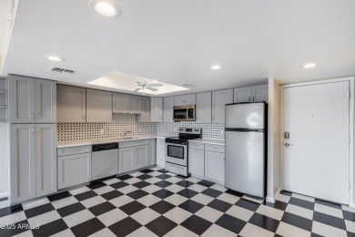 Sunlit & Stylish! Beautifully Renovated 2-Bed, 2-Bath Retreat