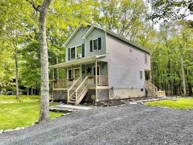 Lake Home For Sale in Shohola, Pennsylvania