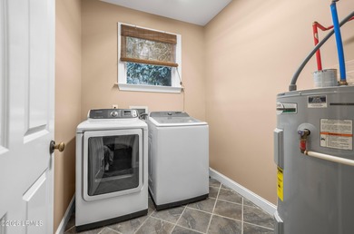 Well-positioned in-town property offering the convenience buyers - photo 20