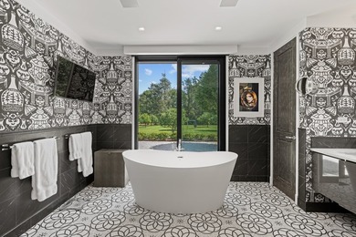 The Ultimate East Coast Sanctuary, Where Privacy Meets Pinnacle - photo 23