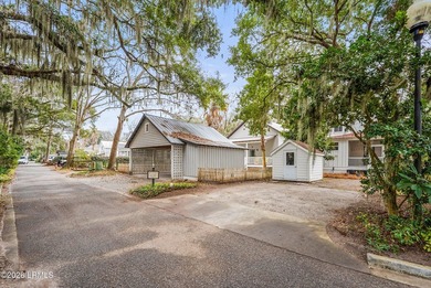 Well-positioned in-town property offering the convenience buyers - photo 34