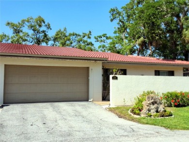 Lake Home For Sale in Bradenton, Florida