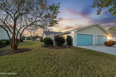 (private lake, pond, coastal) Townhome/Townhouse Active Under Contract in Wilmington North Carolina