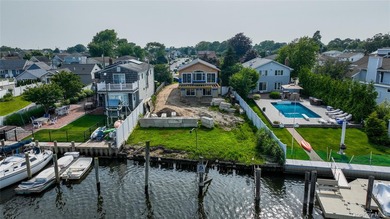OPPORTUNITY TO CREATE YOUR DREAM WATERFRONT HOME IN THE VILLAGE - photo 4