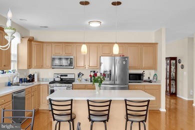 Welcome to this beautifully maintained and upgraded move-in - photo 8