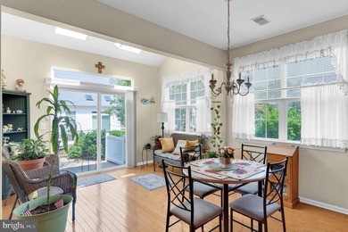 Welcome to this beautifully maintained and upgraded move-in - photo 10