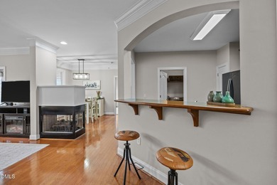 Beautifully maintained 2-bedroom, 2-bathroom condo with a