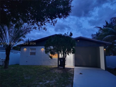 Great location in West Palm Beach! Conveniently located near - photo 3
