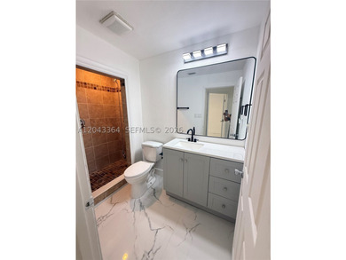 Great location in West Palm Beach! Conveniently located near - photo 7