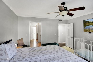 Welcome to easy, elegant living in this beautifully maintained - photo 10
