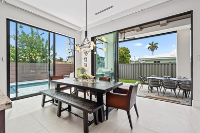 Chic, Modern Residence artfully crafted by award-winning - photo 12