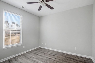 Welcome to this well-maintained and conveniently located - photo 15