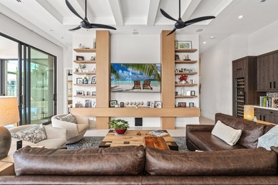 Chic, Modern Residence artfully crafted by award-winning - photo 15